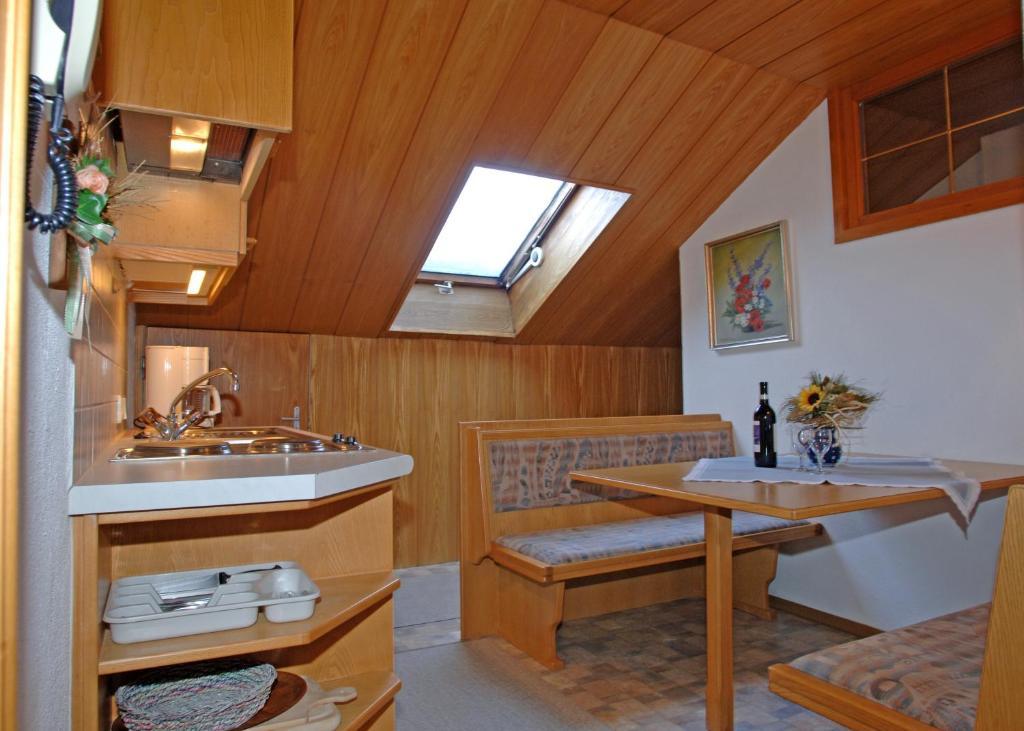 Haus Kneissl Leilighet Seefeld in Tirol Rom bilde